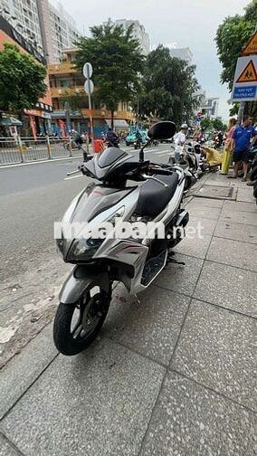 Honda Air Blade 2014 Trắng bạc Đã sử dụng