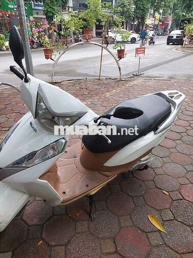 Honda Lead 125cc Đỏ bạc đã sử dụng