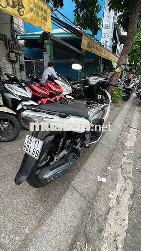 Honda Air Blade 2014 Trắng bạc Đã sử dụng