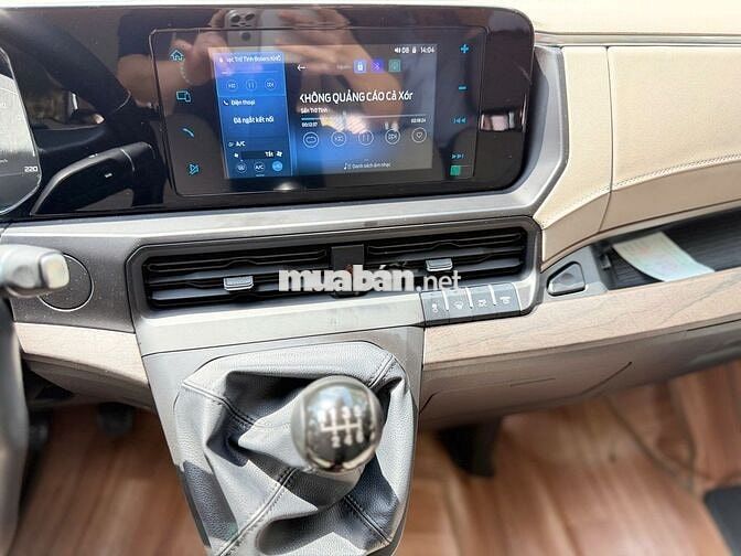 Ford Transit Trend2026 xe biển trắng chở nhân viên