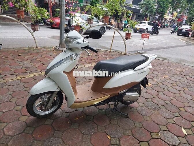 Honda Lead 125cc Đỏ bạc đã sử dụng