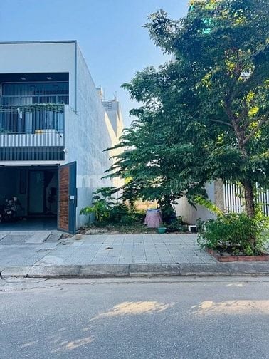 Bán lô đường 7m5 view công viên khu Võ Chí Công , gần Minh Mạng
