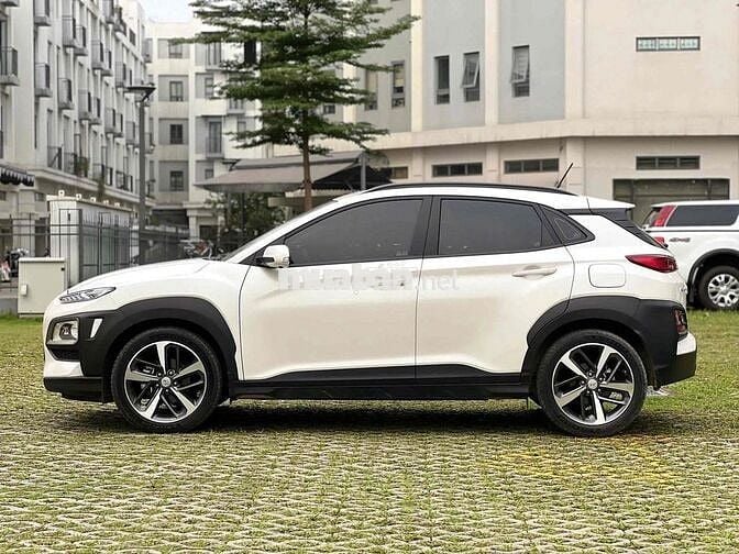 Hyundai Kona 2021 2.0 ATH 38000 km Trắng