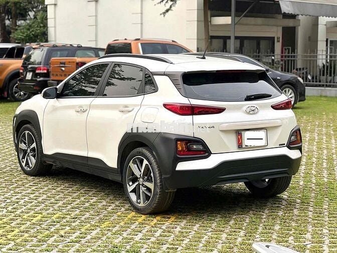 Hyundai Kona 2021 2.0 ATH 38000 km Trắng