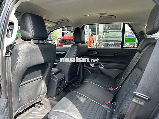 Ford Everest Sport 2024, bảo hành 2027, vay 75%