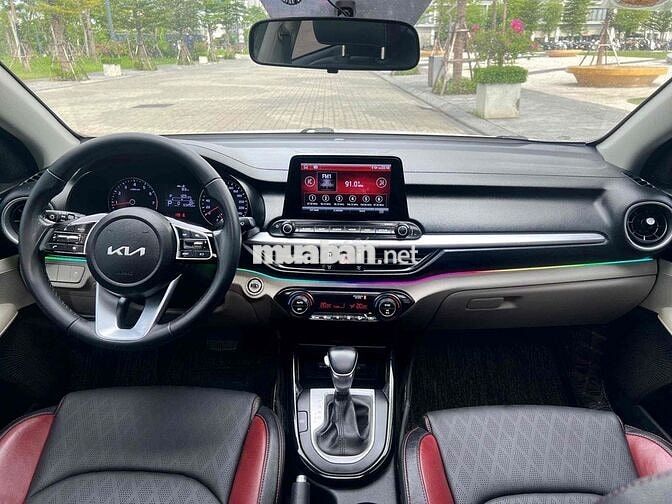 Kia K3 Luxury 2022 Trắng 60000 km