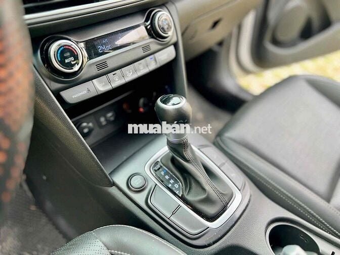 Hyundai Kona 2021 2.0 ATH 38000 km Trắng