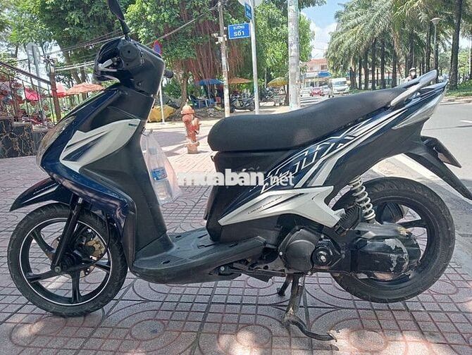 Yamaha Luvias FI 2014 Xanh đen