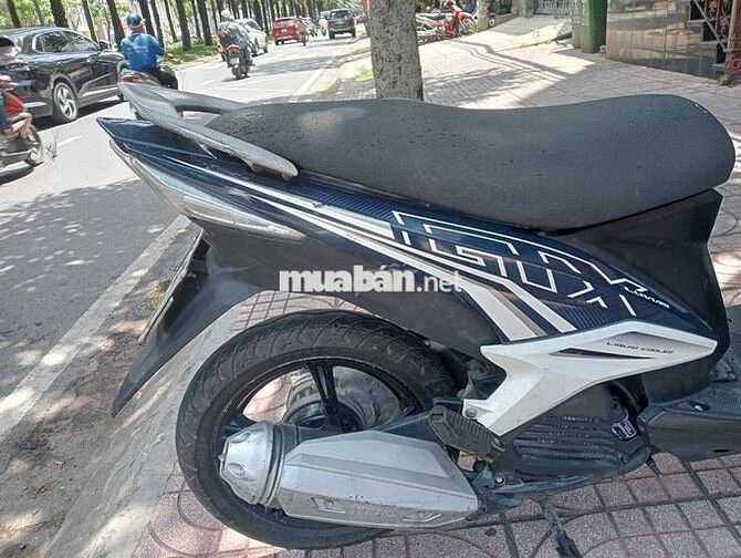 Yamaha Luvias FI 2014 Xanh đen