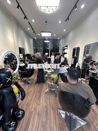 Nhượng salon tóc mặt phố full đồ