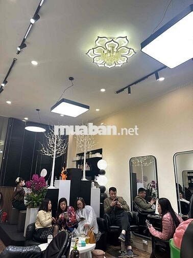 Nhượng salon tóc mặt phố full đồ