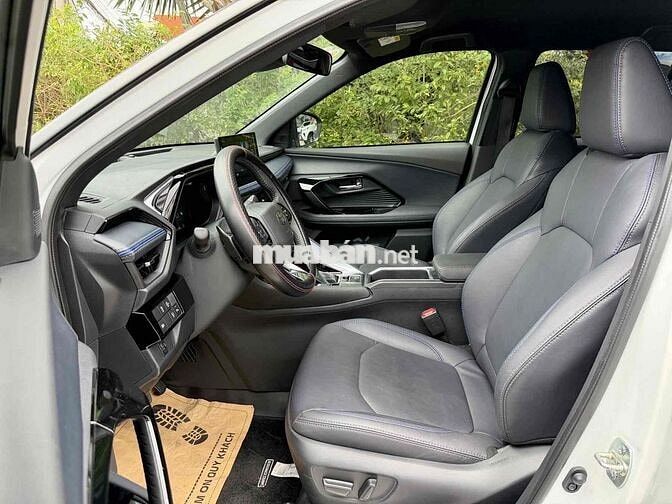 Toyota Yaris Cross 2025 Trắng 24.000 Km