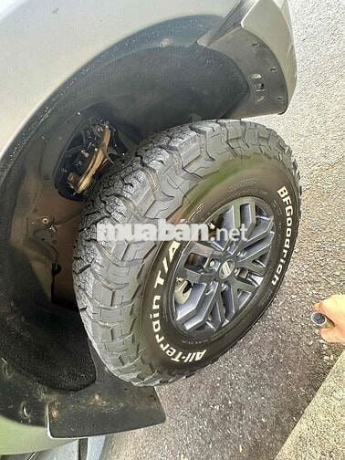 🚘 Ford Raptor 4x4AT 2019 Đen 8v km
