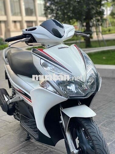Honda Air Blade Trắng FI 2012