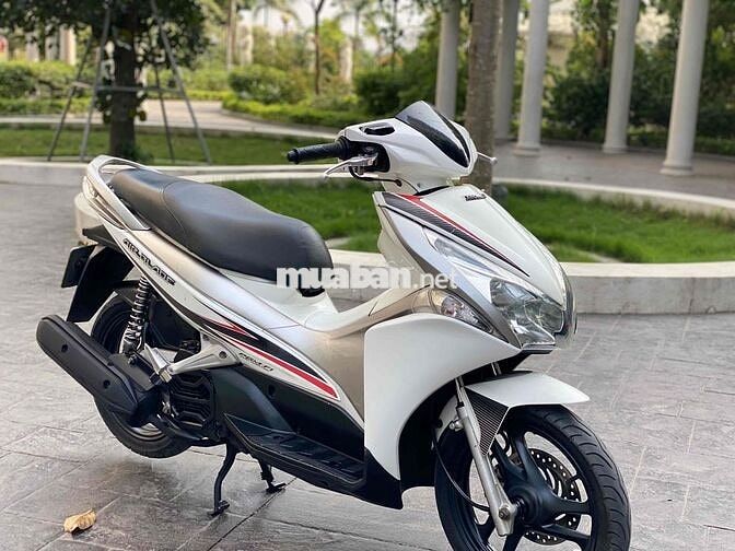 Honda Air Blade Trắng FI 2012