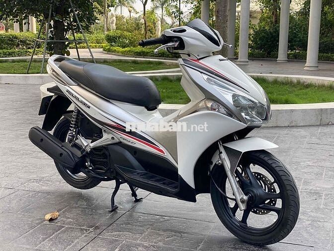 Honda Air Blade Trắng FI 2012