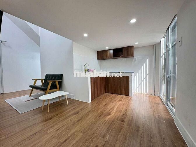 QUẬN 10 | Duplex Full Nội Thất Mới – Gần ĐH HUFLIT, Vạn Hạnh Mall 
