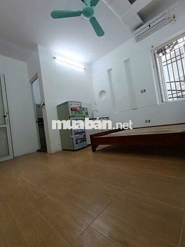 ngõ 75 giải phóng ( thông 121 lê thanh nghị)đến bách- kinh -xây 500m) 