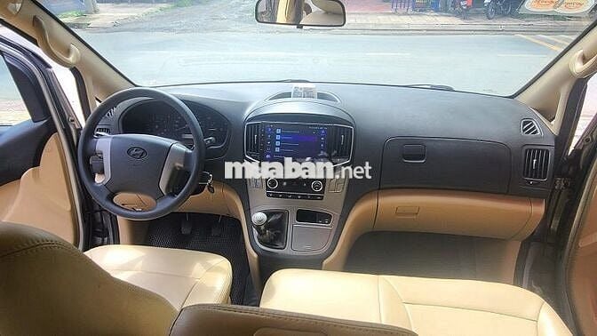 Xe 9 Chỗ Hyundai Starex 2016 Máy Xăng, Xe Đẹp