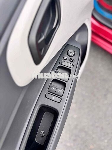 Hyundai i10 2023 Số tự động Đỏ 60.000 km