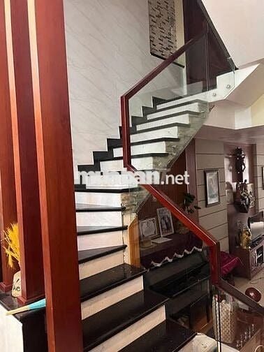 Chủ gửi bán căn nhà vị trí tân thới nhất quận 12 .  Giá 11ty500tr