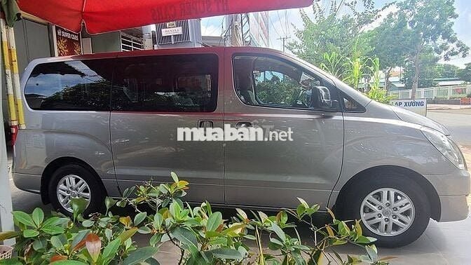 Xe 9 Chỗ Hyundai Starex 2016 Máy Xăng, Xe Đẹp