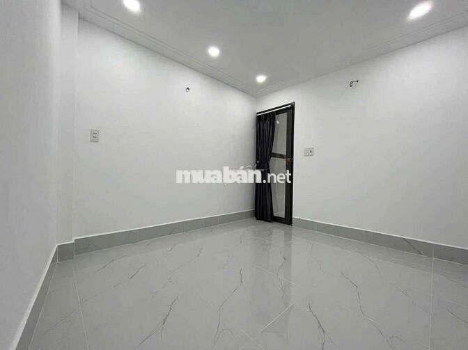 Bán nhà Hiệp Thành, đúc lửng 2PN – 1 Phòng Thờ, Hẻm rộng 8m,
