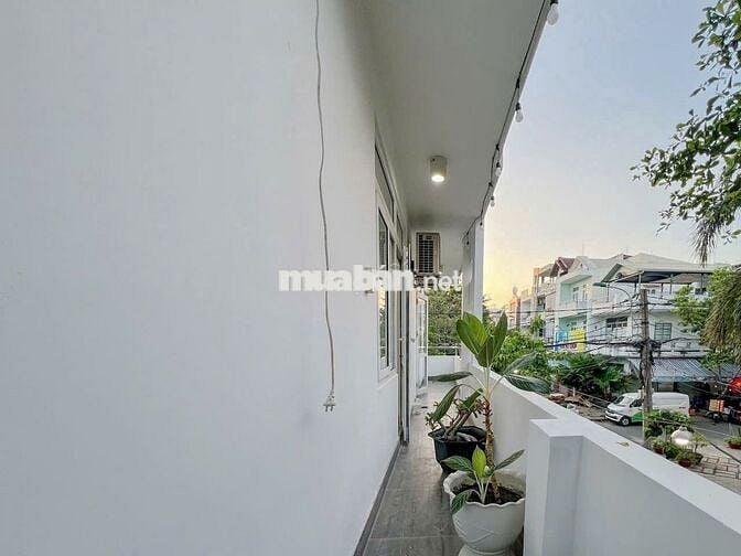 80m²-Căn góc 2 Phòng ngủ-4 Ban công-Đậu xe hơi-Đặng Thùy Trâm nhỉnh 10
