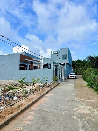 CHỦ NGỘP RA NHANH LÔ 153M2 GIÁ CHỈ 590TR NGAY BIỂN PHƯỚC HẢI  Chủ ngộp
