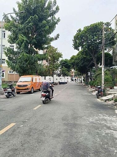 Mặt tiền đg 10 m Bình phú 1 Quận 6
