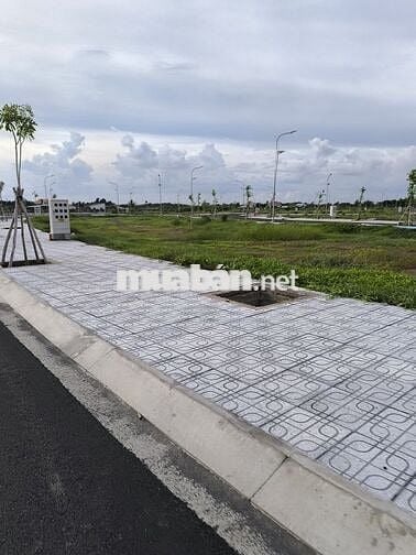 ĐẤT NỀN NHÀ BÈ MT NGUYỄN VĂN TẠO, DT : 5X16 CN 80M2 GIÁ 2.2TỶ TL 
