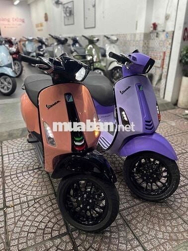 Piaggio Vespa Sprint Hồng Tím