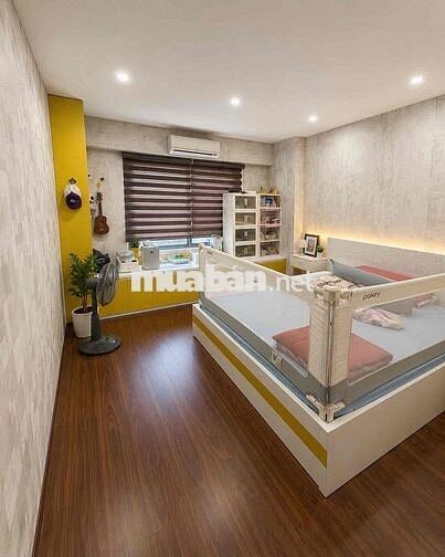 Chung cư Nguyễn Tuân tầng trung 2 thoáng, ban công, 72m2, 7 tỷ (TL)