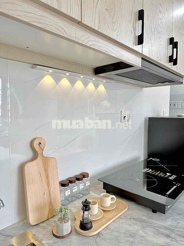 Nhà mới hoàn thiện full nội thất 100% thoáng mát tiện nghi