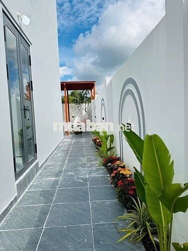 Đổi đời với nhà lầu sang trọng gần DT768 chỉ 700tr.