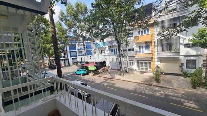 cho thuê nhà unitow hòa phú full máy lạnh