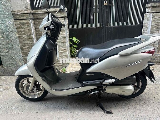 Honda Lead Fi 2010 Bạc. BSTP cavet đầy đủ