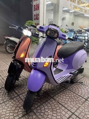 Piaggio Vespa Sprint Hồng Tím