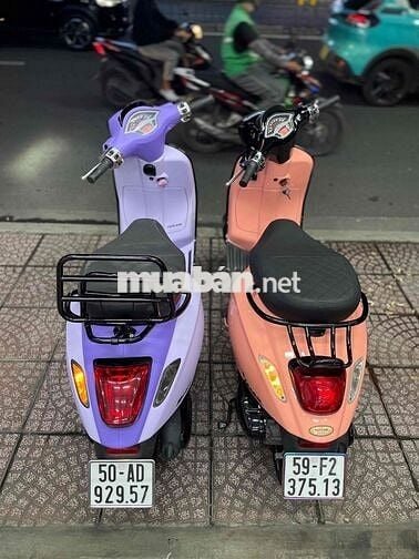 Piaggio Vespa Sprint Hồng Tím