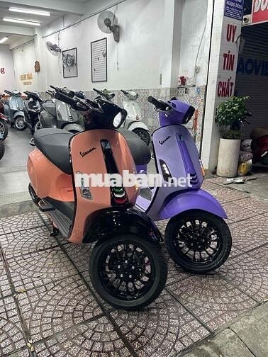Piaggio Vespa Sprint Hồng Tím