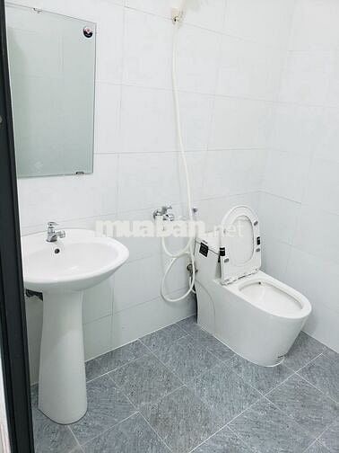 Cho thuê nhà nguyên căn gần chợ Trảng Dài , nhiều tiện ích xung quanh