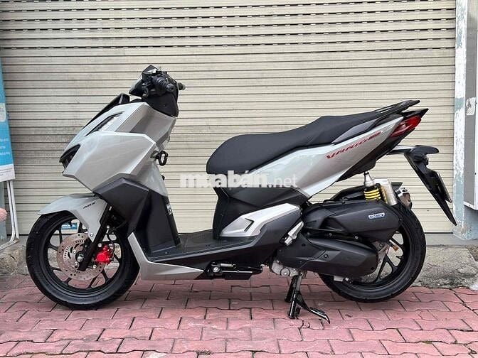 GÓP 0 LS- Vario 160 ABS 2023 Xám xi măng 17.000 km