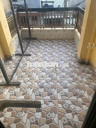 cho thuê nhà 3 x 20m đường Quang trung