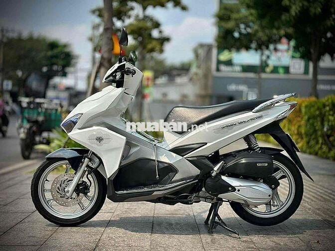 Honda Air Blade 125 2017 Trắng 22000 km