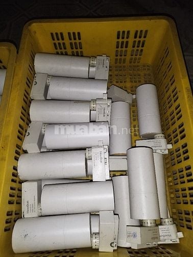 - đèn ray  DTL-20-T-T từ thương hiệu KINGLED 20W. nhiệt độ màu 6000K, 
