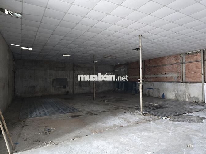 CHO THUÊ KHO,XƯỞNG SẢN XUẤT 450M² GIÁ 30TR/T, NGAY EON TÂN PHÚ