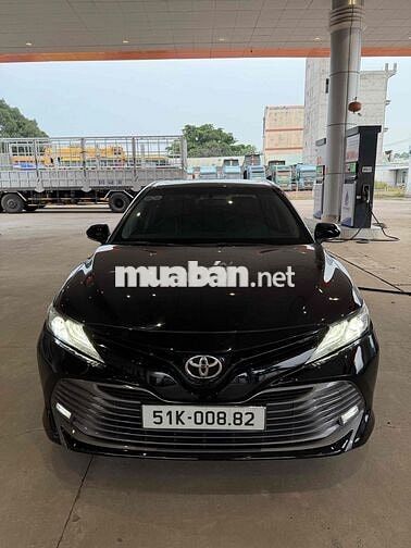 Toyota Camry 2.5Q sản xuất 2020 cực đẹp