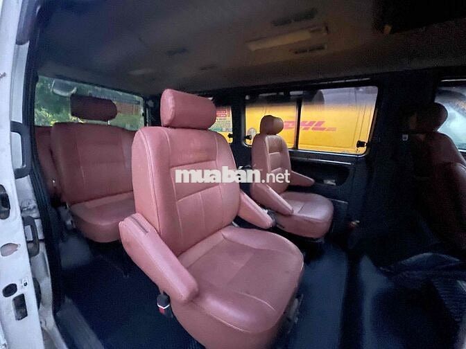 Xe khách Mercedes-Benz 9 chỗ Trắng