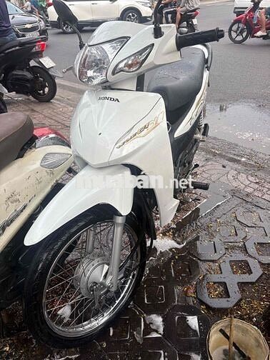 Honda Wave A 2021 Trắng 28489 km