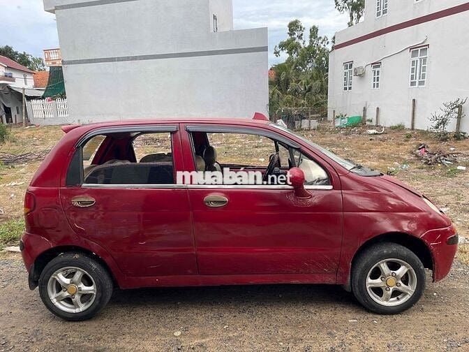 Daewoo Matiz đỏ 4 chỗ